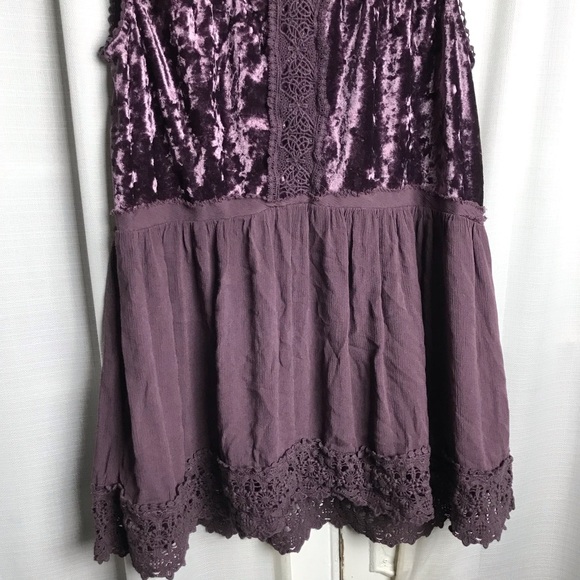 Knox Rose #1 Velvet Embroidered Floral Top Blouse - Picture 4 of 8